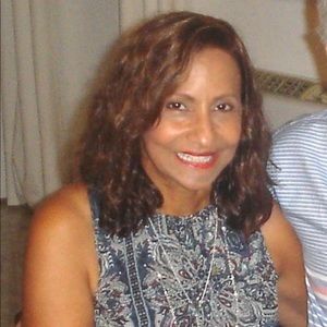 Meet your Posher, Violeta